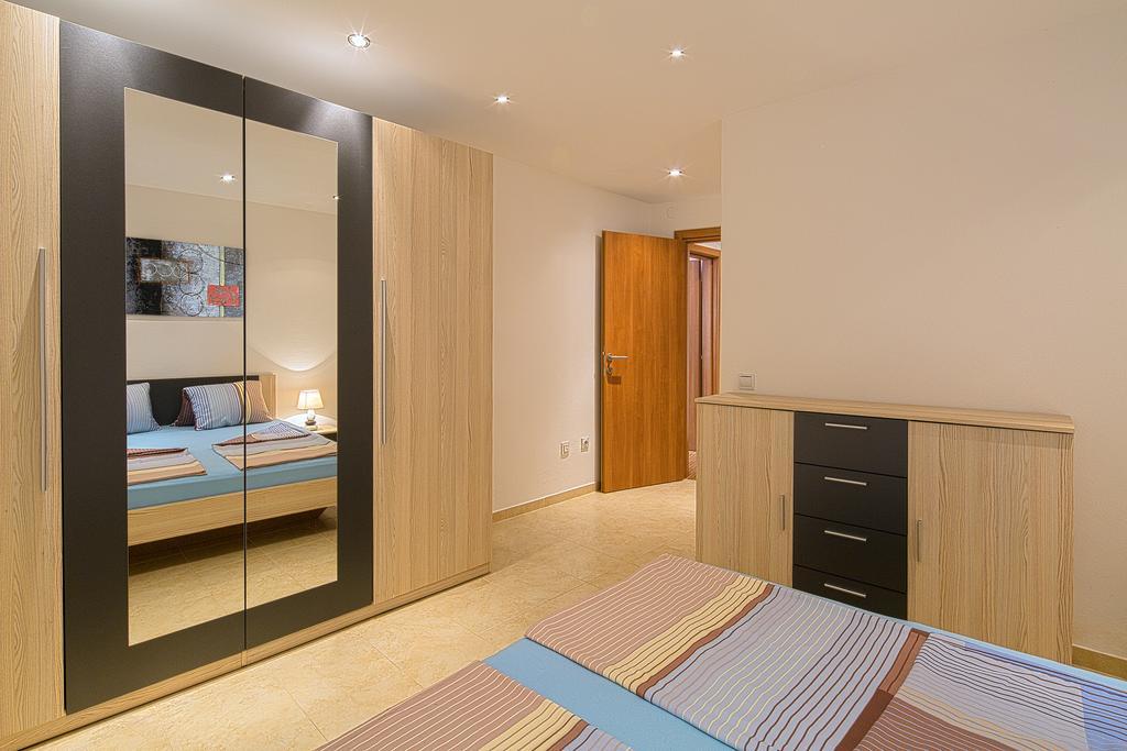 Montelux Apartments Будва Стая снимка