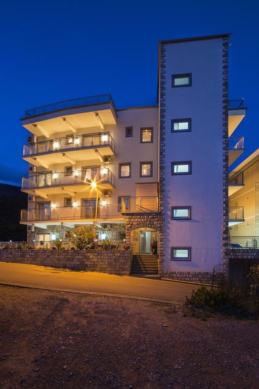Montelux Apartments Будва Стая снимка