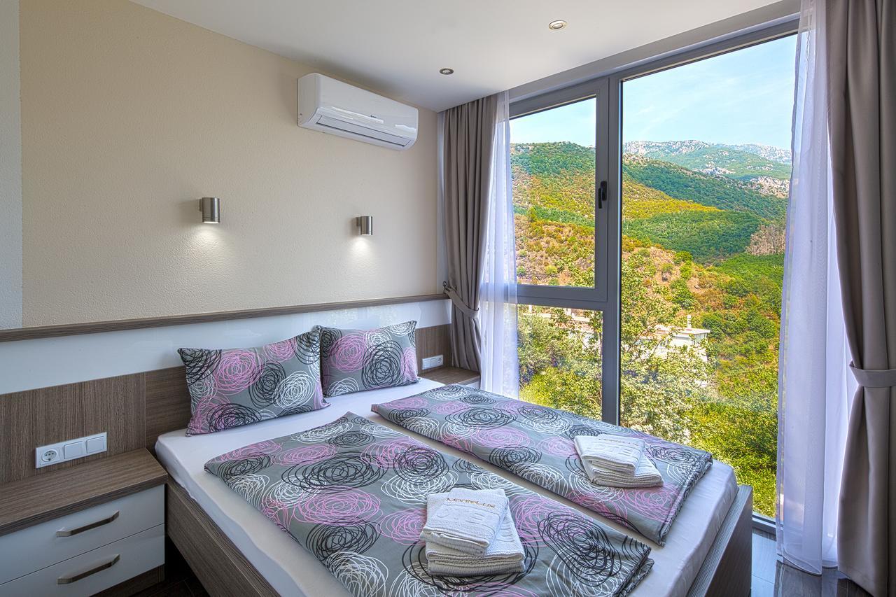 Montelux Apartments Будва Екстериор снимка